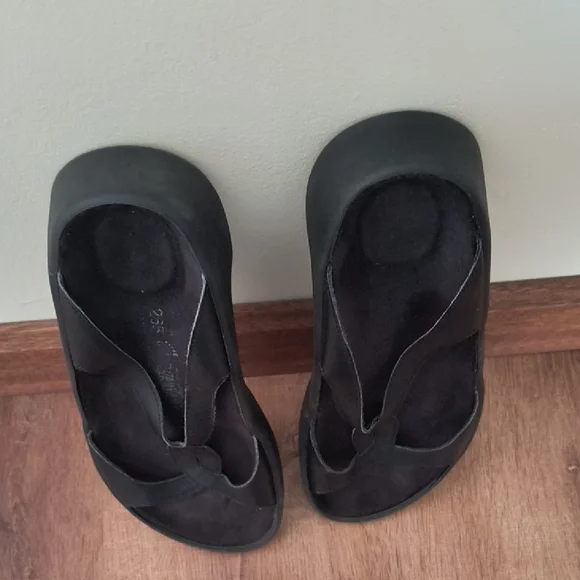 Birkenstock Tatami Black Strap Slide Sandals - Picture 4 of 6